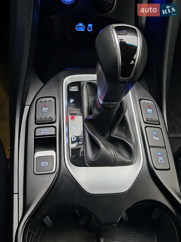 Внедорожник / Кроссовер Hyundai Santa FE 2016 в Могилев-Подольске фото 74 Внедорожник / Кроссовер Hyundai Santa FE 2016 в Могилев-Подольске