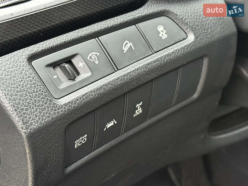 Позашляховик / Кросовер Hyundai Santa FE 2014 в Рівному