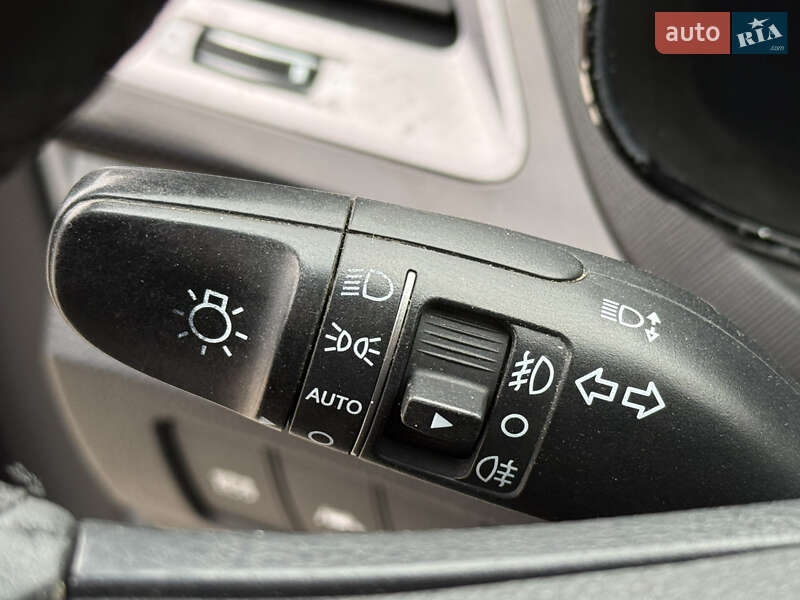 Позашляховик / Кросовер Hyundai Santa FE 2014 в Рівному