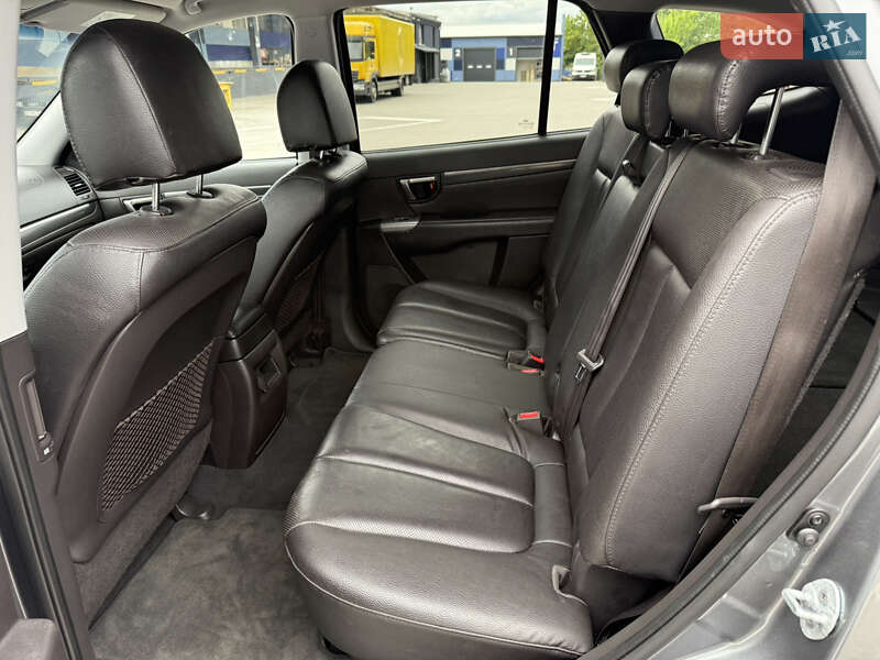 Внедорожник / Кроссовер Hyundai Santa FE 2012 в Ровно