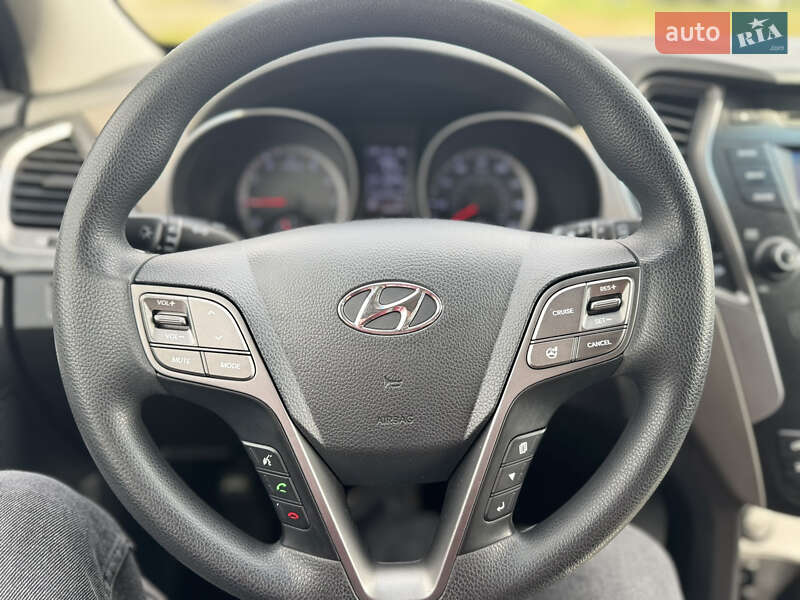 Позашляховик / Кросовер Hyundai Santa FE 2014 в Львові