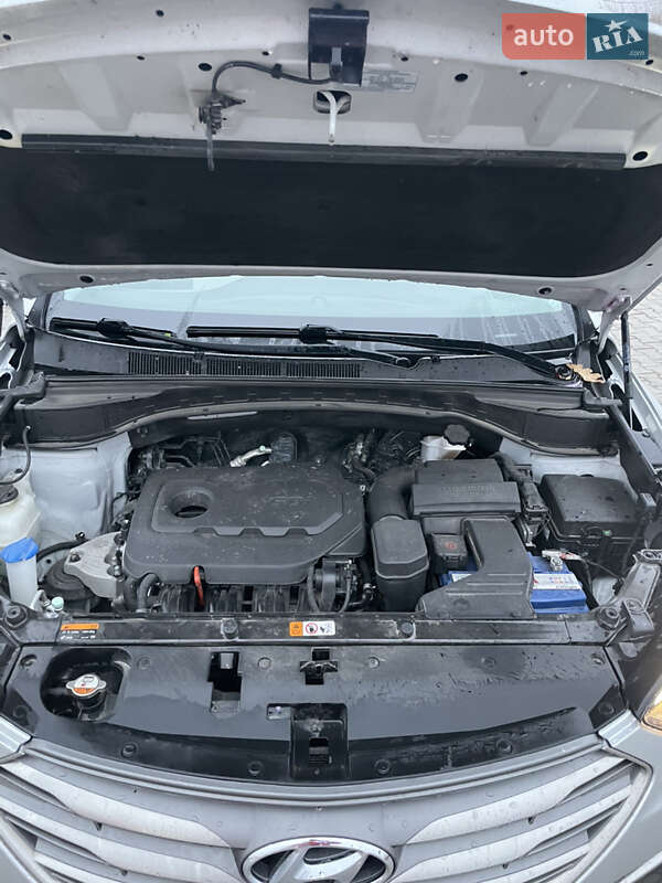 Внедорожник / Кроссовер Hyundai Santa FE 2016 в Коломые фото 13 Внедорожник / Кроссовер Hyundai Santa FE 2016 в Коломые