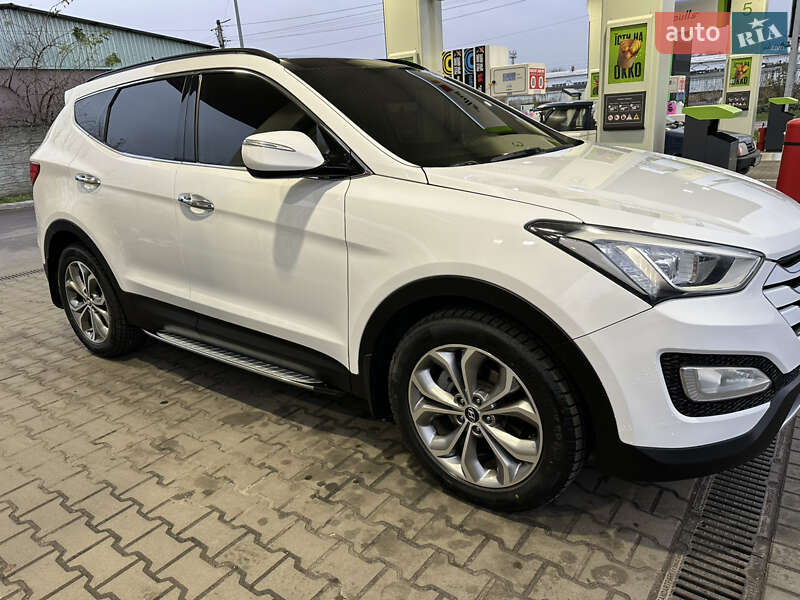 Внедорожник / Кроссовер Hyundai Santa FE 2014 в Фастове