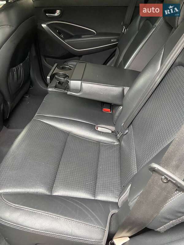 Позашляховик / Кросовер Hyundai Santa FE 2012 в Києві
