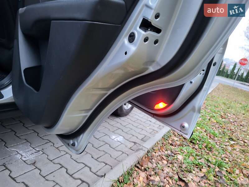 Позашляховик / Кросовер Hyundai Santa FE 2009 в Хмельницькому фото 118 Позашляховик / Кросовер Hyundai Santa FE 2009 в Хмельницькому