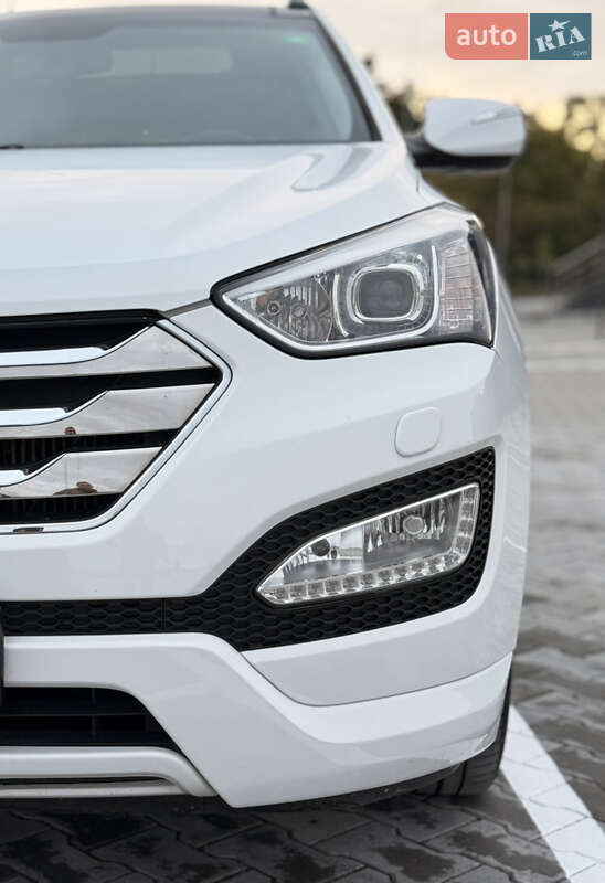 Внедорожник / Кроссовер Hyundai Santa FE 2013 в Дубно