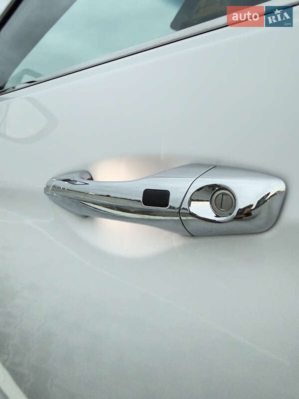 Внедорожник / Кроссовер Hyundai Santa FE 2013 в Дубно