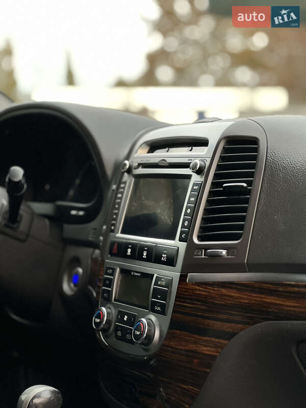 Внедорожник / Кроссовер Hyundai Santa FE 2011 в Николаеве