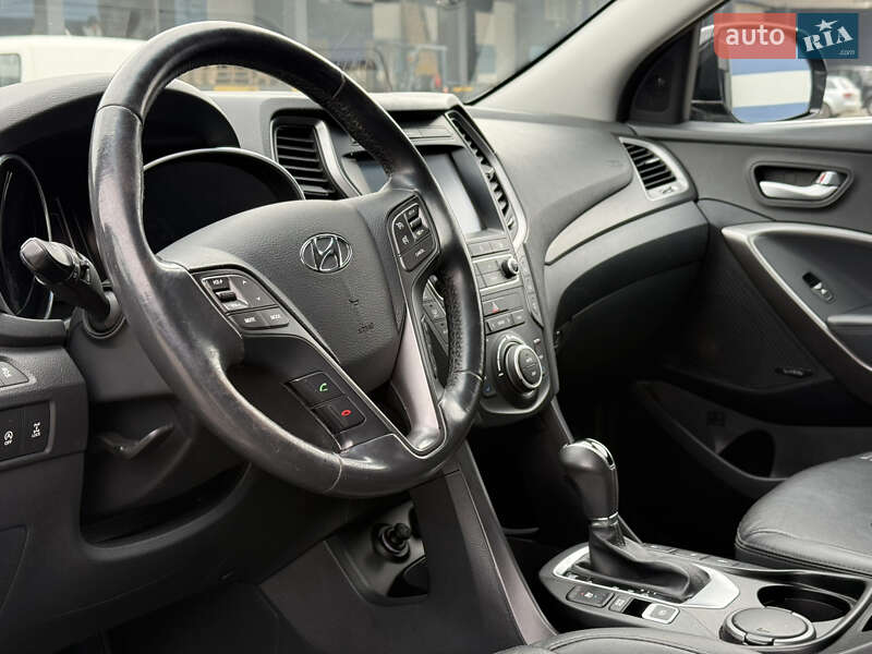 Внедорожник / Кроссовер Hyundai Santa FE 2016 в Ровно фото 35 Внедорожник / Кроссовер Hyundai Santa FE 2016 в Ровно