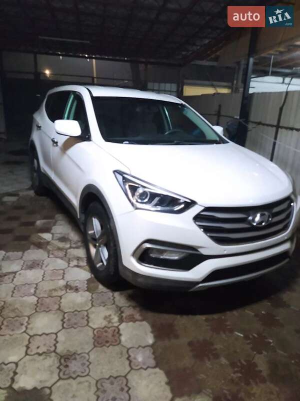 Внедорожник / Кроссовер Hyundai Santa FE 2017 в Одессе фото 2 Внедорожник / Кроссовер Hyundai Santa FE 2017 в Одессе
