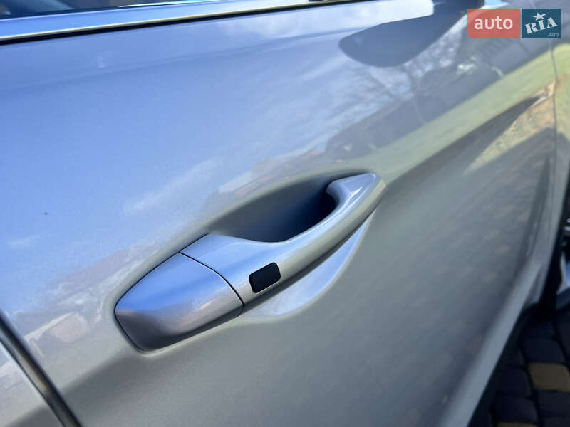 Внедорожник / Кроссовер Hyundai Santa FE 2013 в Ивано-Франковске