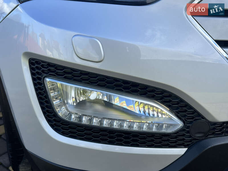Внедорожник / Кроссовер Hyundai Santa FE 2013 в Ивано-Франковске