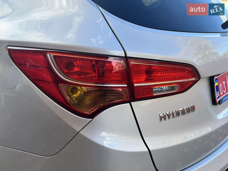 Внедорожник / Кроссовер Hyundai Santa FE 2013 в Ивано-Франковске