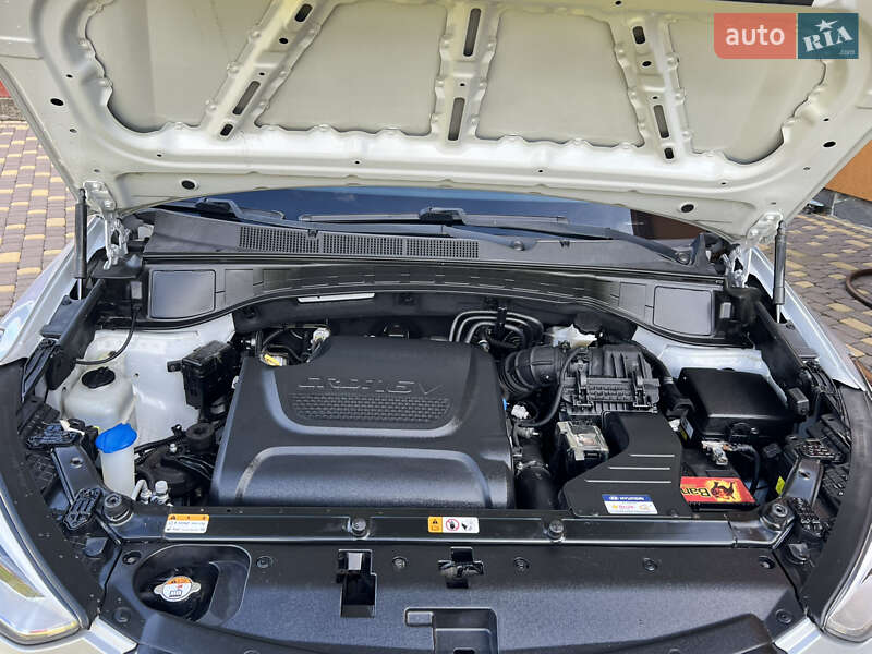 Внедорожник / Кроссовер Hyundai Santa FE 2013 в Ивано-Франковске