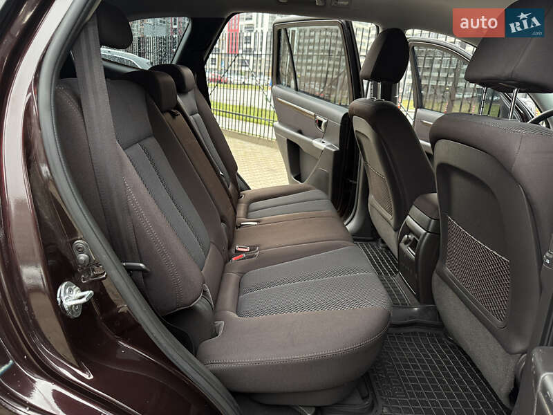 Внедорожник / Кроссовер Hyundai Santa FE 2012 в Киеве