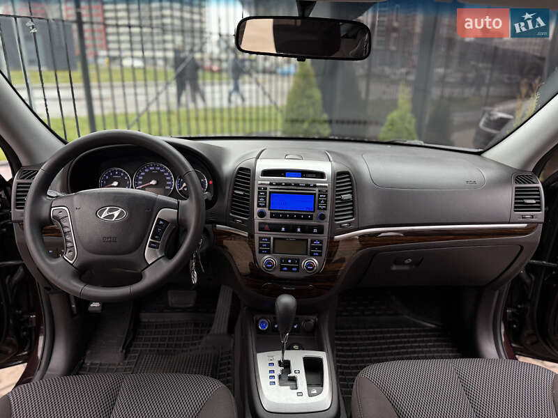 Внедорожник / Кроссовер Hyundai Santa FE 2012 в Киеве