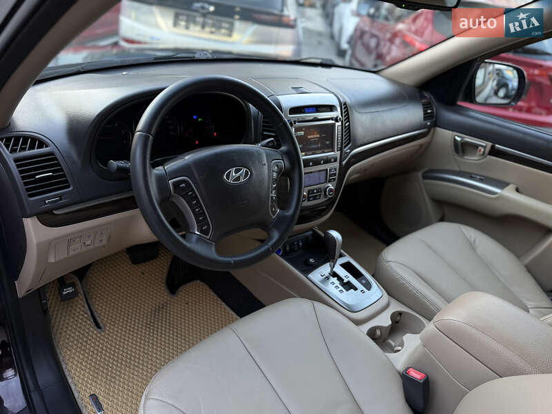 Внедорожник / Кроссовер Hyundai Santa FE 2011 в Одессе