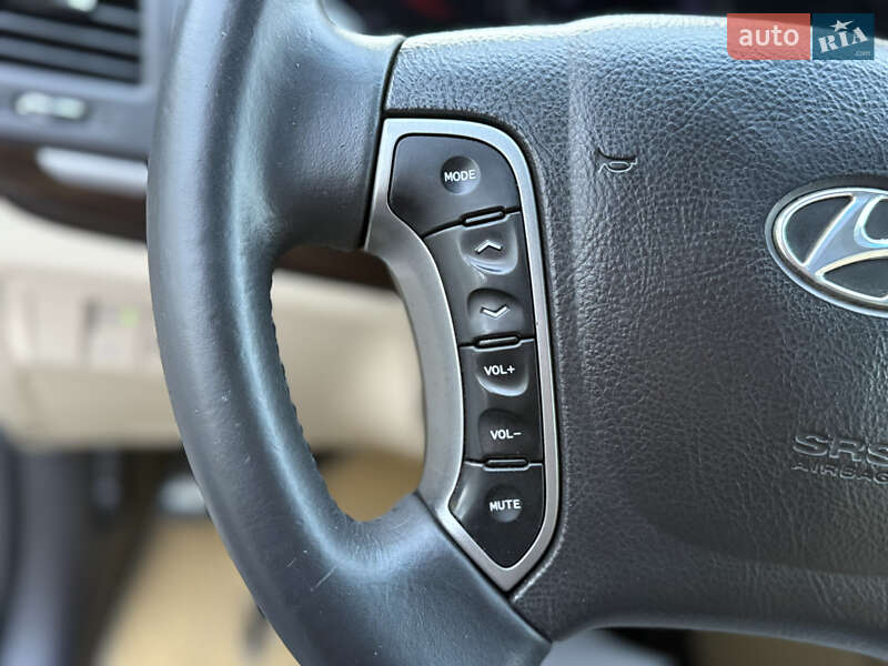 Внедорожник / Кроссовер Hyundai Santa FE 2011 в Одессе