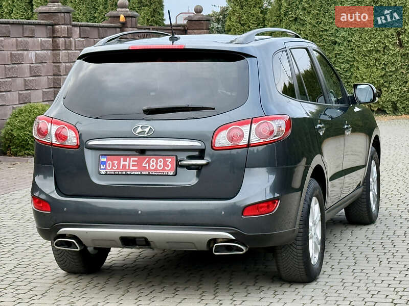 Внедорожник / Кроссовер Hyundai Santa FE 2012 в Ровно