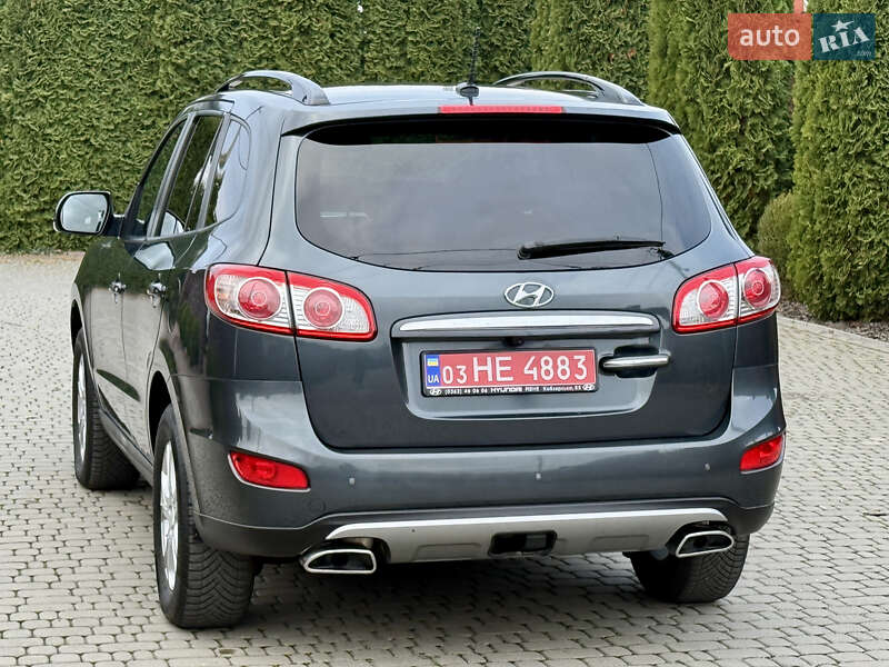 Внедорожник / Кроссовер Hyundai Santa FE 2012 в Ровно