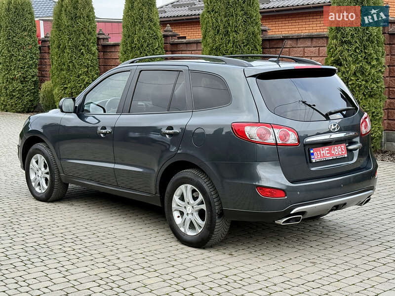 Внедорожник / Кроссовер Hyundai Santa FE 2012 в Ровно