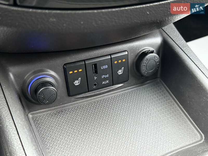 Внедорожник / Кроссовер Hyundai Santa FE 2012 в Ровно