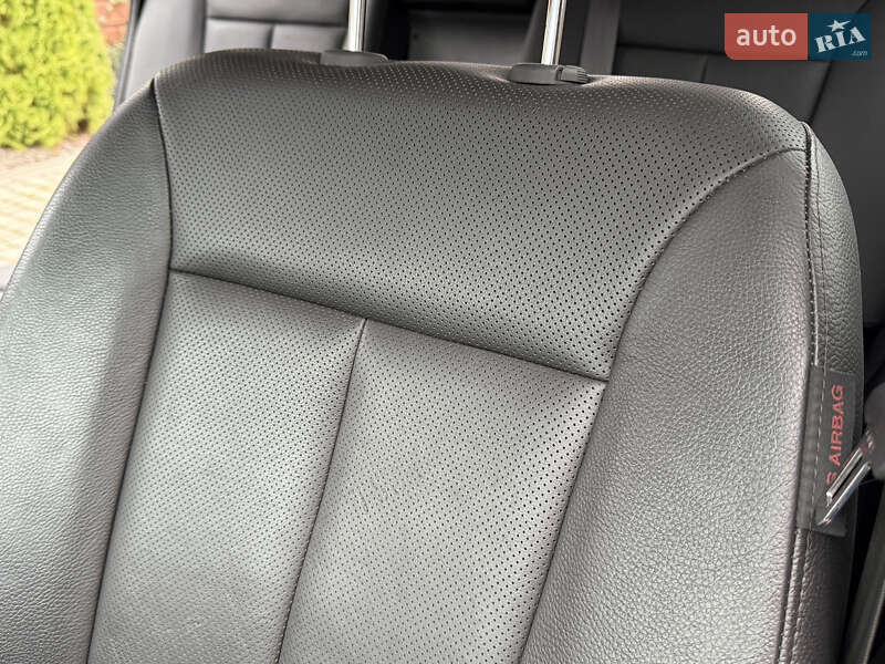 Внедорожник / Кроссовер Hyundai Santa FE 2012 в Ровно