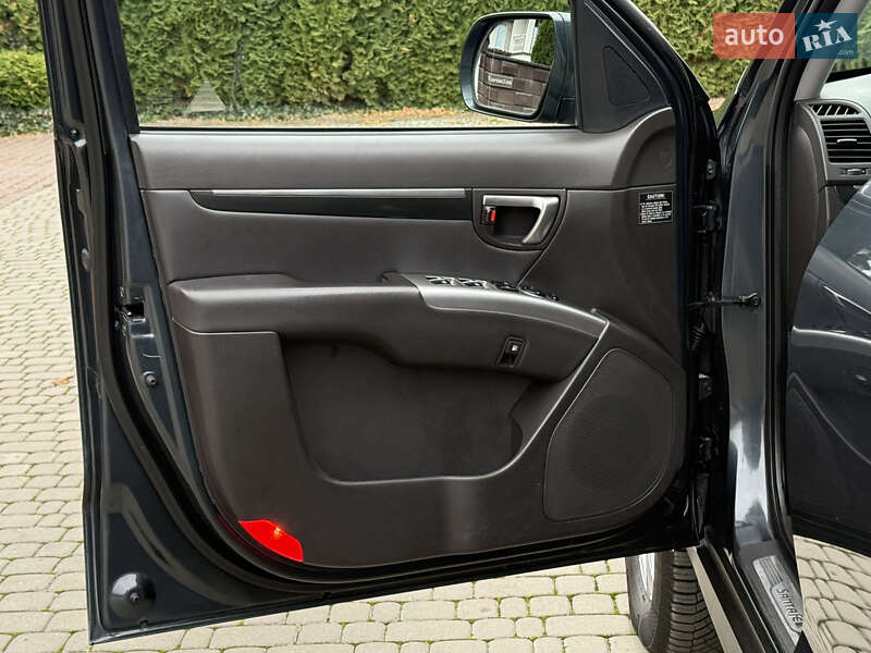 Внедорожник / Кроссовер Hyundai Santa FE 2012 в Ровно