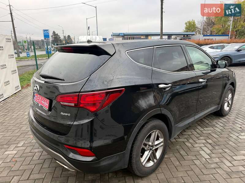 Внедорожник / Кроссовер Hyundai Santa FE 2017 в Луцке