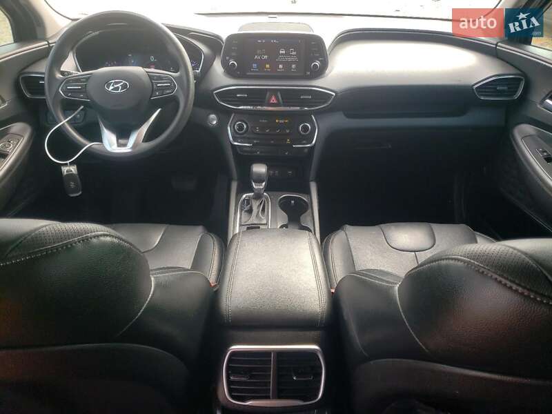 Внедорожник / Кроссовер Hyundai Santa FE 2019 в Одессе