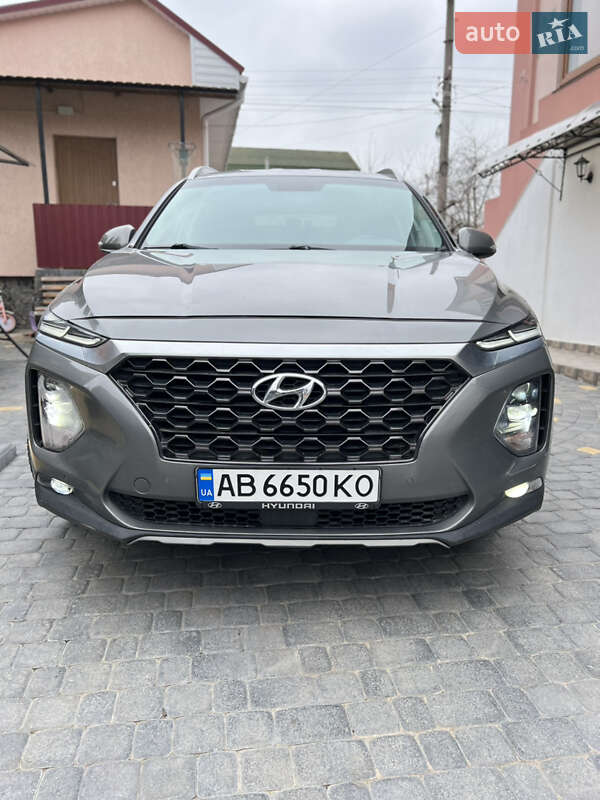 Внедорожник / Кроссовер Hyundai Santa FE 2019 в Виннице