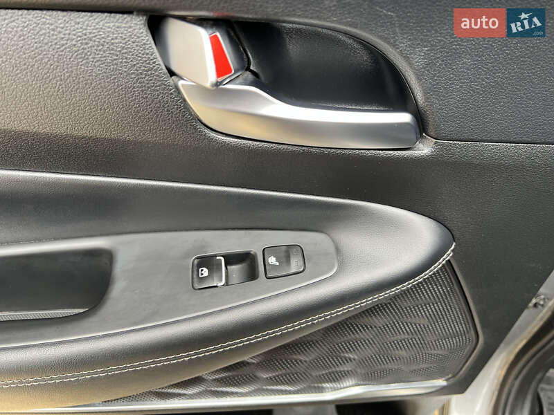 Внедорожник / Кроссовер Hyundai Santa FE 2019 в Виннице