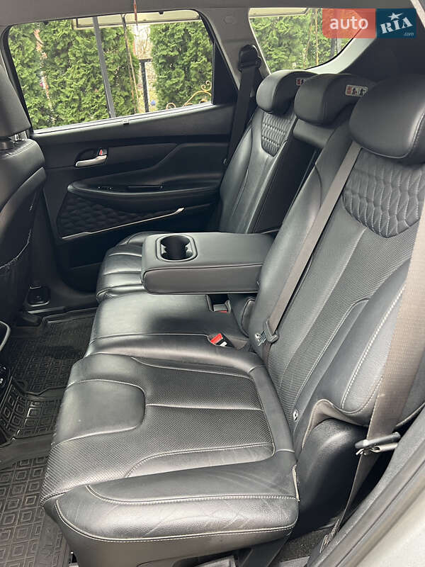 Внедорожник / Кроссовер Hyundai Santa FE 2019 в Виннице