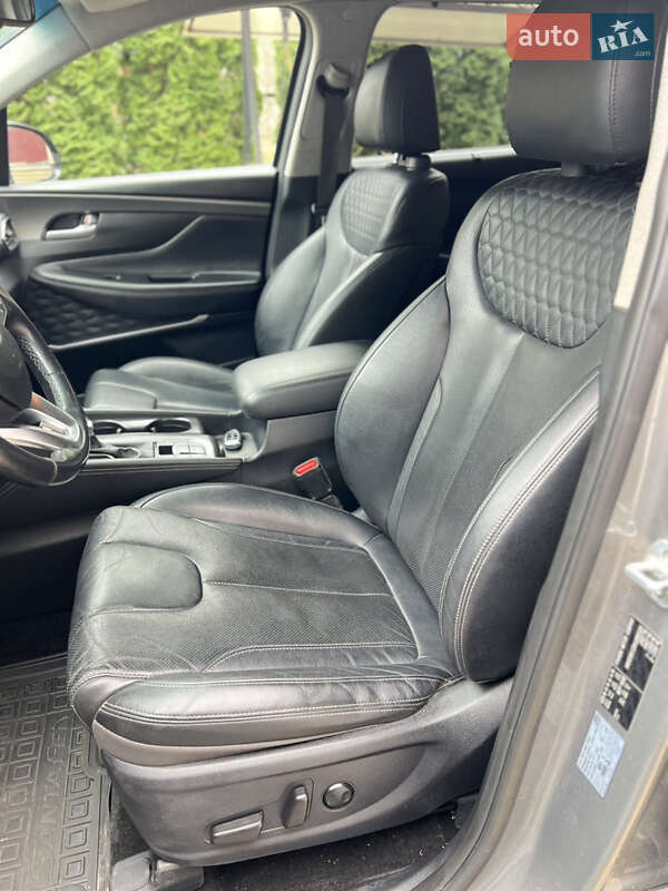 Внедорожник / Кроссовер Hyundai Santa FE 2019 в Виннице