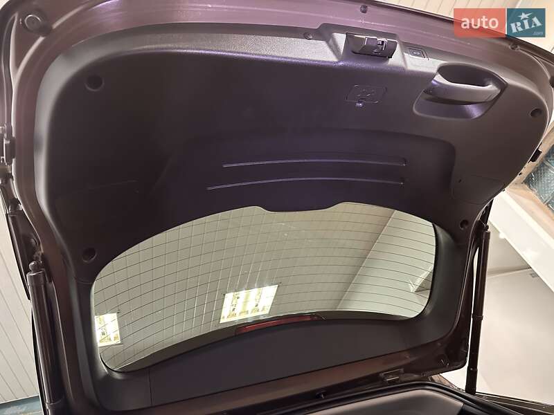 Внедорожник / Кроссовер Hyundai Santa FE 2017 в Харькове фото 30 Внедорожник / Кроссовер Hyundai Santa FE 2017 в Харькове