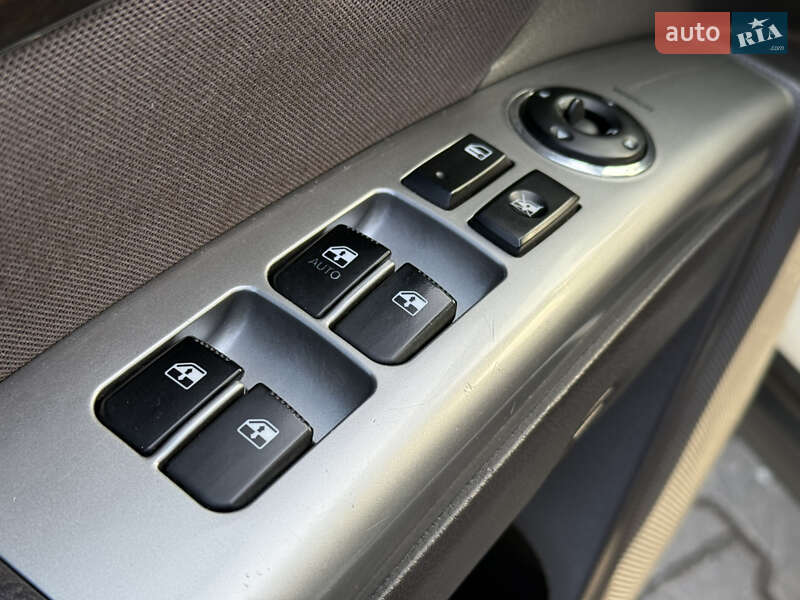 Внедорожник / Кроссовер Hyundai Santa FE 2011 в Ровно фото 31 Внедорожник / Кроссовер Hyundai Santa FE 2011 в Ровно