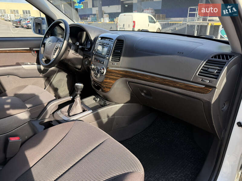 Внедорожник / Кроссовер Hyundai Santa FE 2011 в Ровно фото 42 Внедорожник / Кроссовер Hyundai Santa FE 2011 в Ровно