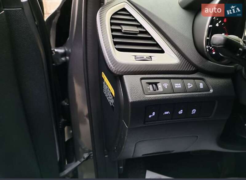 Внедорожник / Кроссовер Hyundai Santa FE 2016 в Болехове