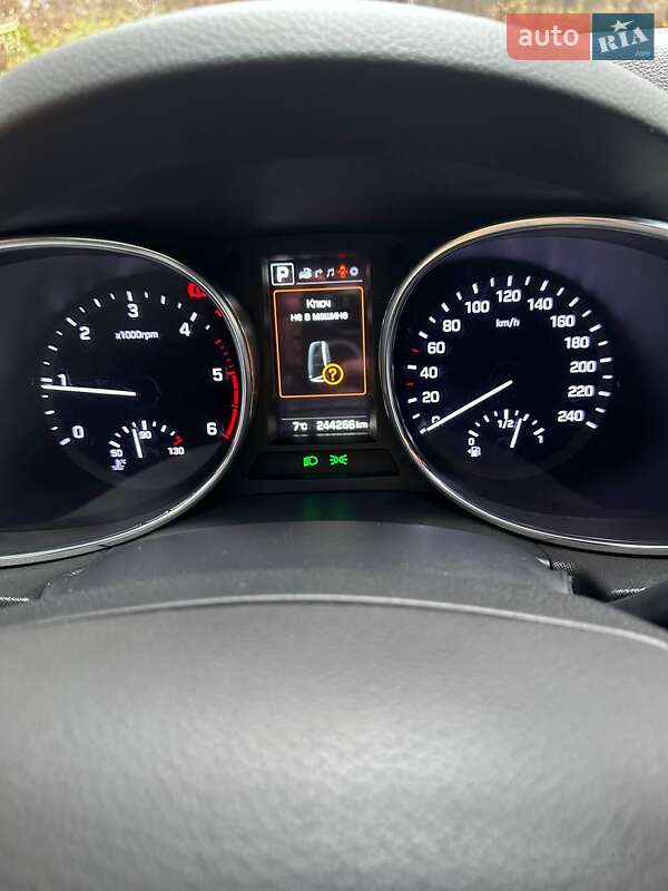 Позашляховик / Кросовер Hyundai Santa FE 2018 в Львові фото 13 Позашляховик / Кросовер Hyundai Santa FE 2018 в Львові