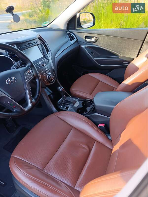 Внедорожник / Кроссовер Hyundai Santa FE 2015 в Полонном