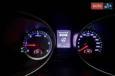 Внедорожник / Кроссовер Hyundai Santa FE 2012 в Киеве