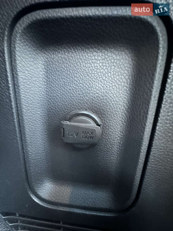 Внедорожник / Кроссовер Hyundai Santa FE 2012 в Киеве