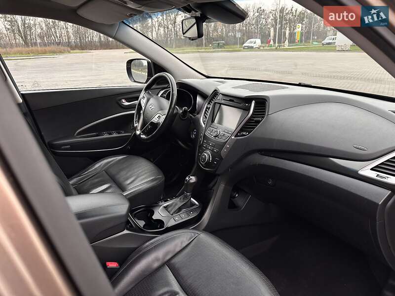 Внедорожник / Кроссовер Hyundai Santa FE 2013 в Радивилове
