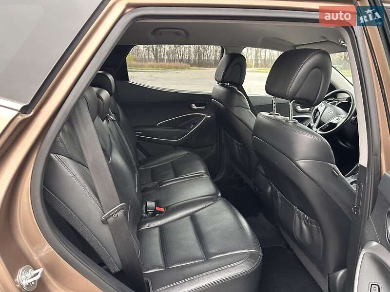 Внедорожник / Кроссовер Hyundai Santa FE 2013 в Радивилове