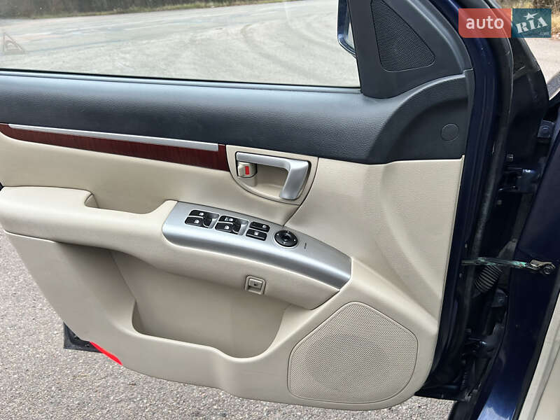 Внедорожник / Кроссовер Hyundai Santa FE 2006 в Радомышле