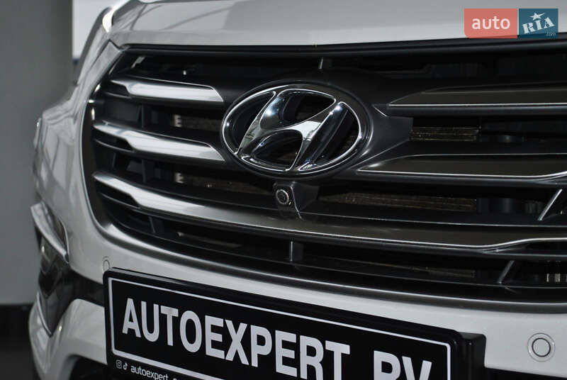 Внедорожник / Кроссовер Hyundai Santa FE 2017 в Ровно