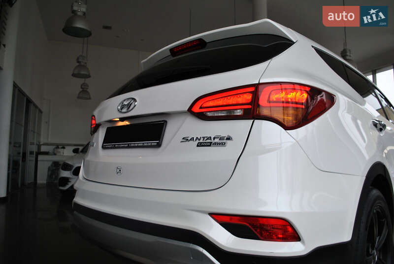 Внедорожник / Кроссовер Hyundai Santa FE 2017 в Ровно