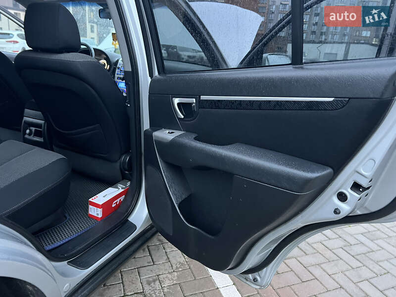 Внедорожник / Кроссовер Hyundai Santa FE 2006 в Житомире