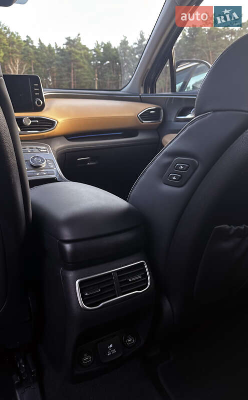 Внедорожник / Кроссовер Hyundai Santa FE 2022 в Киеве