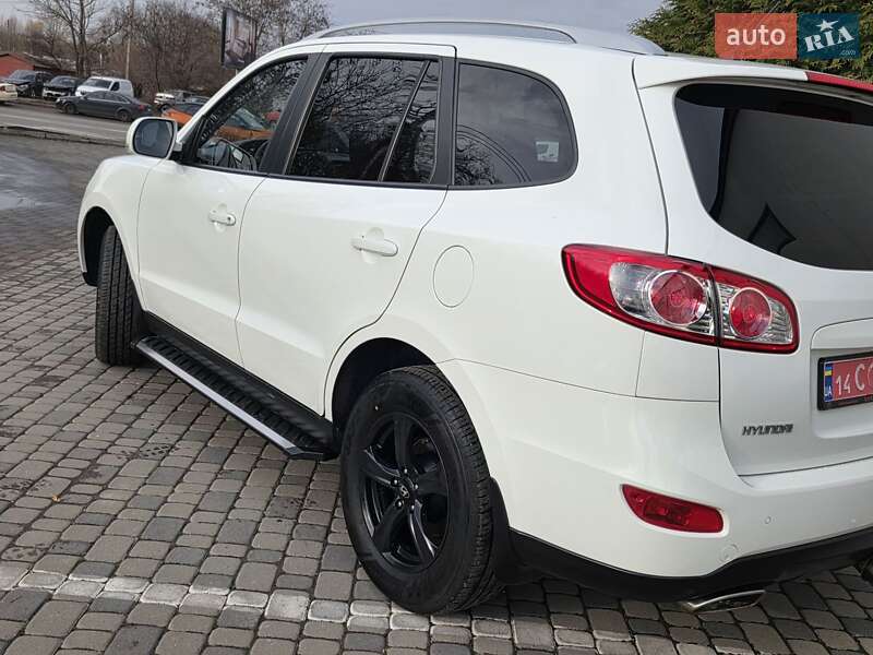 Внедорожник / Кроссовер Hyundai Santa FE 2011 в Ивано-Франковске